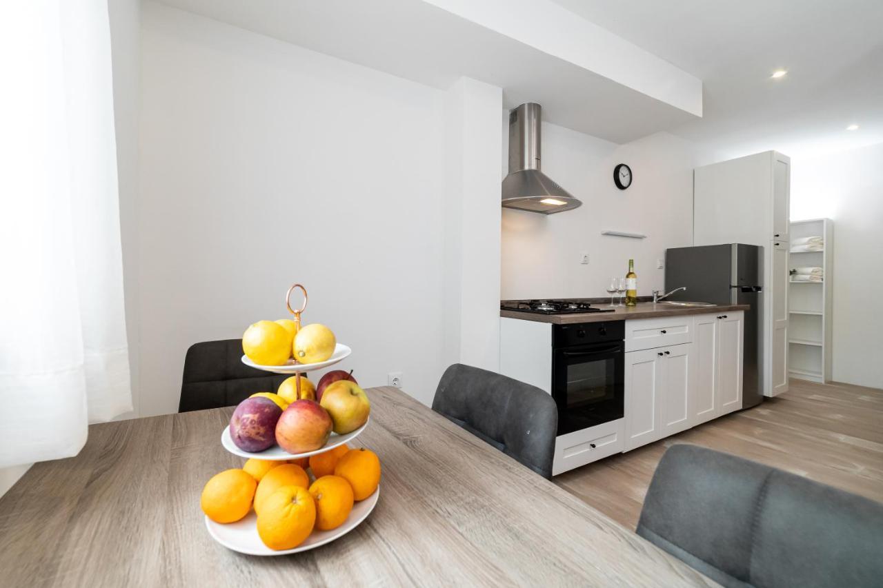 זאדאר Apartment Odiseja מראה חיצוני תמונה